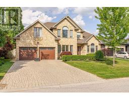 153 GREEN HEDGE COURT - 1
