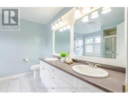 153 GREEN HEDGE COURT - 26