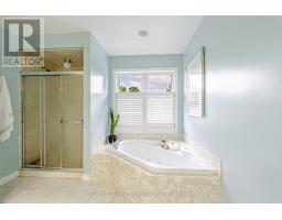 153 GREEN HEDGE COURT - 27