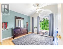 153 GREEN HEDGE COURT - 31