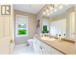153 GREEN HEDGE COURT - 33