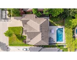 153 GREEN HEDGE COURT - 47