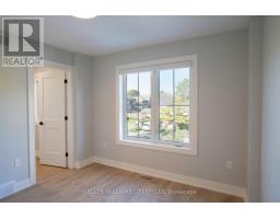 121 CATHCART STREET - 19