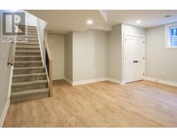 121 CATHCART STREET - 20