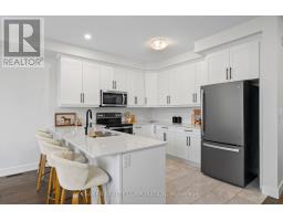 939 DEVERON CRESCENT - 8