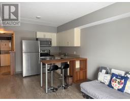501 - 321 SPRUCE STREET - 10