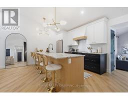 21 MCGILL PLACE - 8
