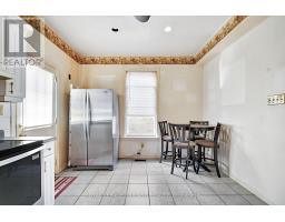 1033 TRAFALGAR STREET - 18