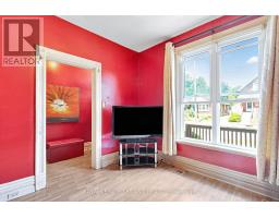 1033 TRAFALGAR STREET - 9