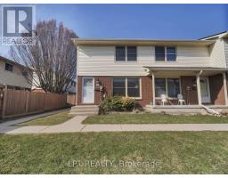 100 - 51 SHOLTO DRIVE - 1