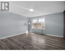 100 - 51 SHOLTO DRIVE - 13