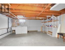 100 - 51 SHOLTO DRIVE - 19