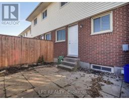 100 - 51 SHOLTO DRIVE - 20