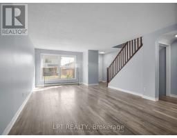 100 - 51 SHOLTO DRIVE - 6