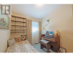 1568 NAIRN AVENUE - 14