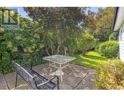 1568 NAIRN AVENUE - 19