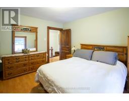 73 BEACONSFIELD AVENUE - 23