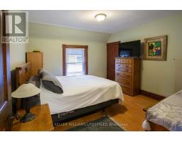 73 BEACONSFIELD AVENUE - 24