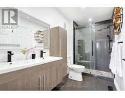 1 PONDEROSA CRESCENT - 27