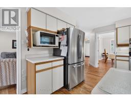 1 SPORTS FIELD CRESCENT - 13