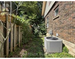 15 ST ANNE S PLACE - 34
