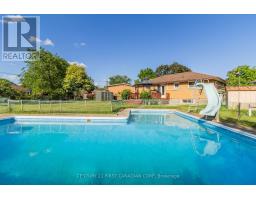 117 GOLDWICK CRESCENT - 44
