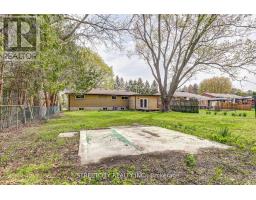 10 VINEDEN DRIVE - 47