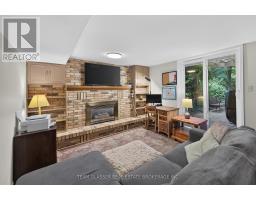 1642 ATTAWANDARON ROAD E - 32