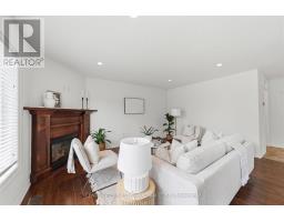 126 RADCLIFFE CRESCENT - 11