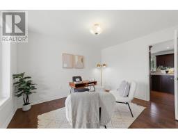 126 RADCLIFFE CRESCENT - 20