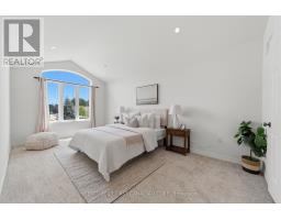 126 RADCLIFFE CRESCENT - 27
