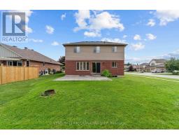 126 RADCLIFFE CRESCENT - 39
