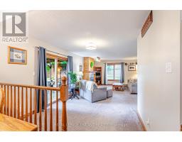 89 PARKVIEW DRIVE - 17