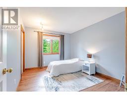 89 PARKVIEW DRIVE - 24