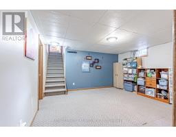 89 PARKVIEW DRIVE - 43