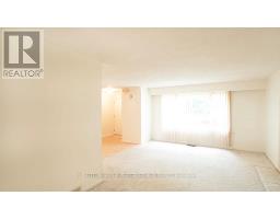 4 RANCHWOOD CRESCENT - 2