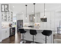 190 - 1061 EAGLETRACE DRIVE - 11