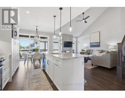 190 - 1061 EAGLETRACE DRIVE - 15