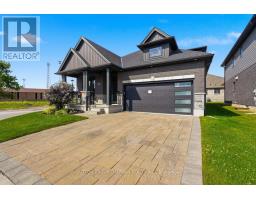 190 - 1061 EAGLETRACE DRIVE - 2