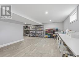 190 - 1061 EAGLETRACE DRIVE - 39