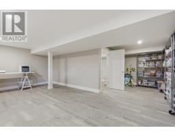 190 - 1061 EAGLETRACE DRIVE - 40