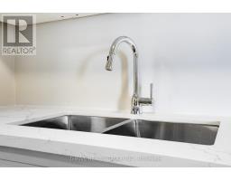 1403 - 860 COMMISSIONERS ROAD E - 9