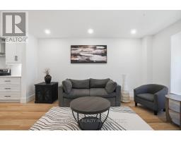17 - 226 HIGHVIEW AVENUE W - 4
