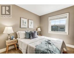 9 - 1850 BEAVERBROOK AVENUE - 16