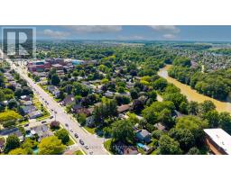 20 PARKVIEW DRIVE - 44
