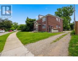 107 WINDSOR CRESCENT - 5