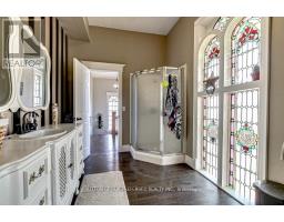 73 FIFTH AVENUE - 25