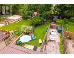 946 DUFFERIN AVENUE - 26