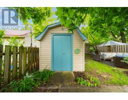 946 DUFFERIN AVENUE - 33
