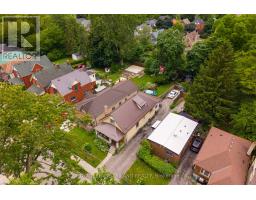 946 DUFFERIN AVENUE - 34